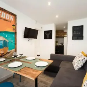 https://ola-lisbon-castelo-v-1100-466.hotels-lisbon-portugal.com