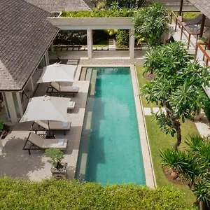 https://villa-tenang-at-batu-belig.hotelsseminyak.net