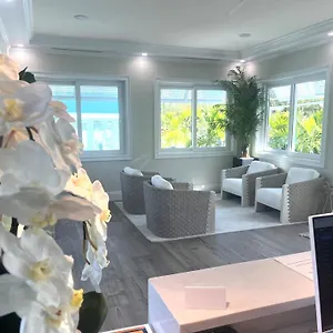 https://dolphin-cove.comcaribbean.com